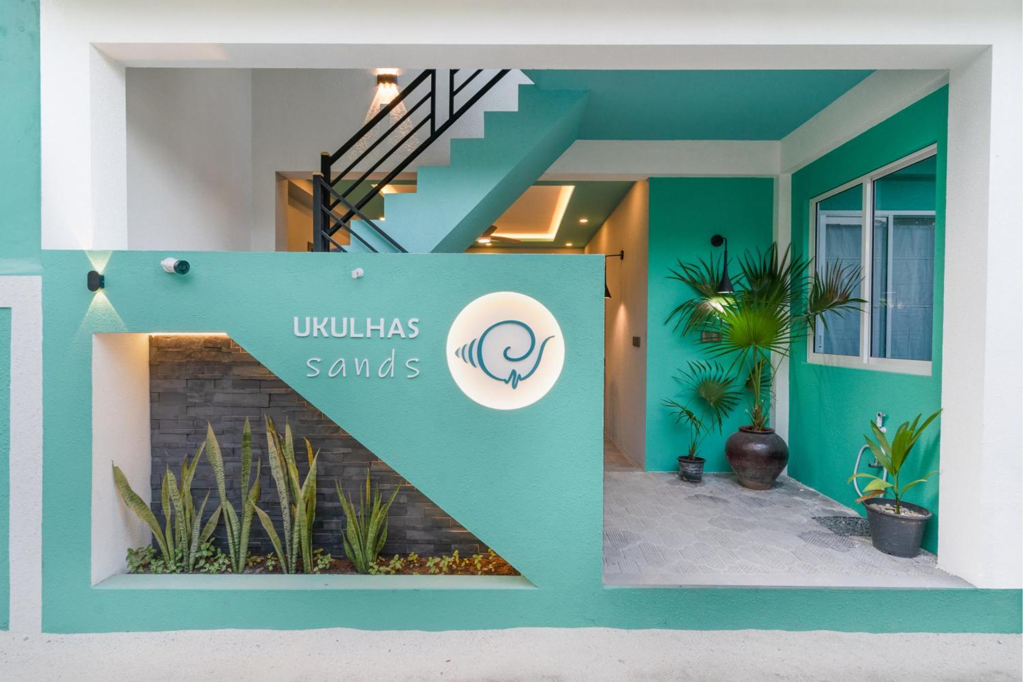 Ukulhas Sands 外观 照片